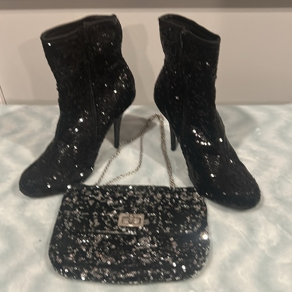 Black used sequence heels size 10 with matching purse - Picture 3 of 3